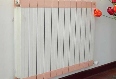 铜铝复合恒盛注册132x60客厅安装效果图